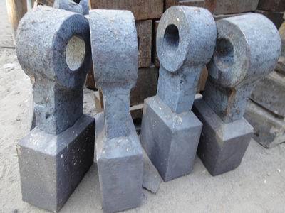 石頭的克星 復合式破碎機錘頭、耐磨顎板及異形配件